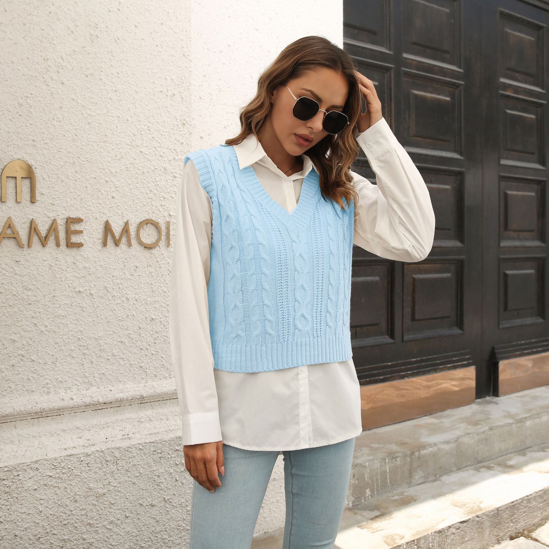 Molly’s Must-Have Vest - S / Light Blue